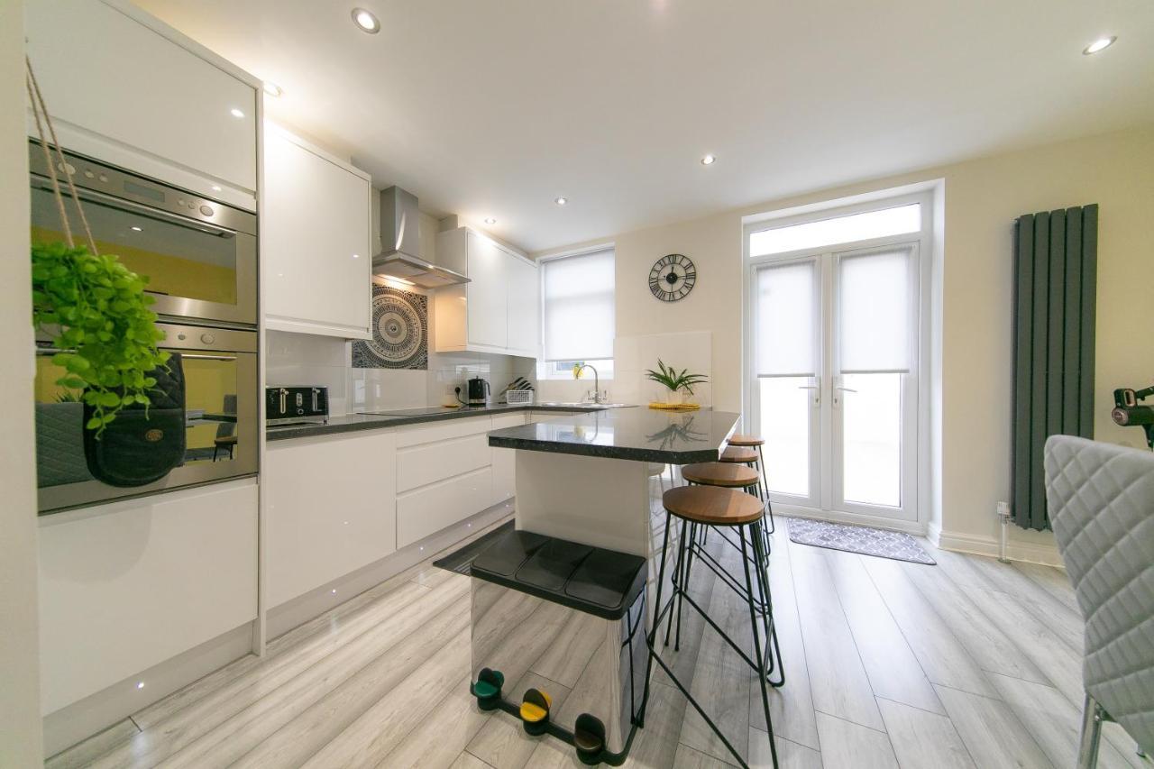 Stunning House Near Blackpool Attractions Eksteriør bilde